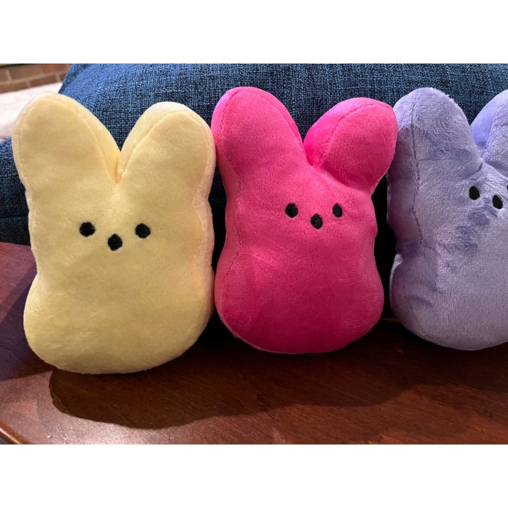 4 Plush Easter Rabbits - Picture 2 of 5